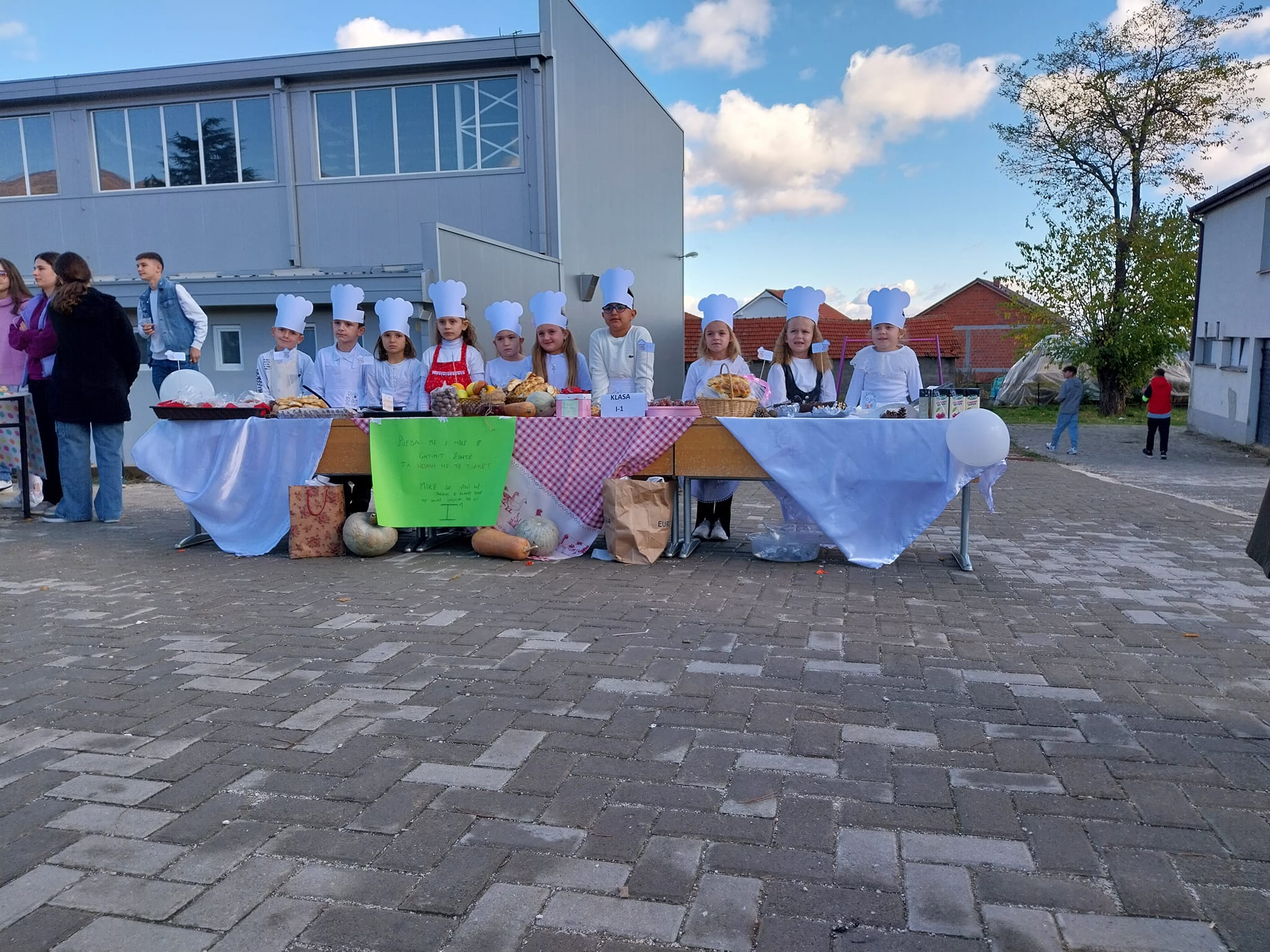 Tregu i shkollës